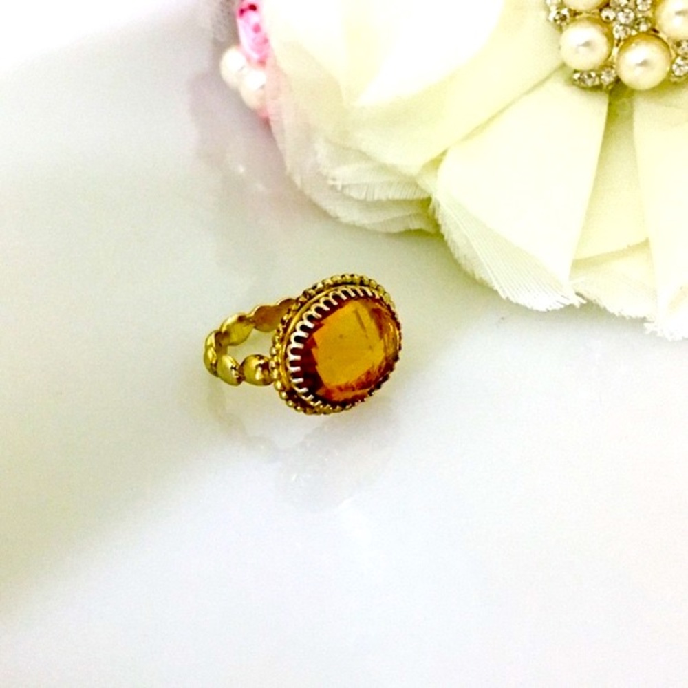 Kevia Citrine Ring